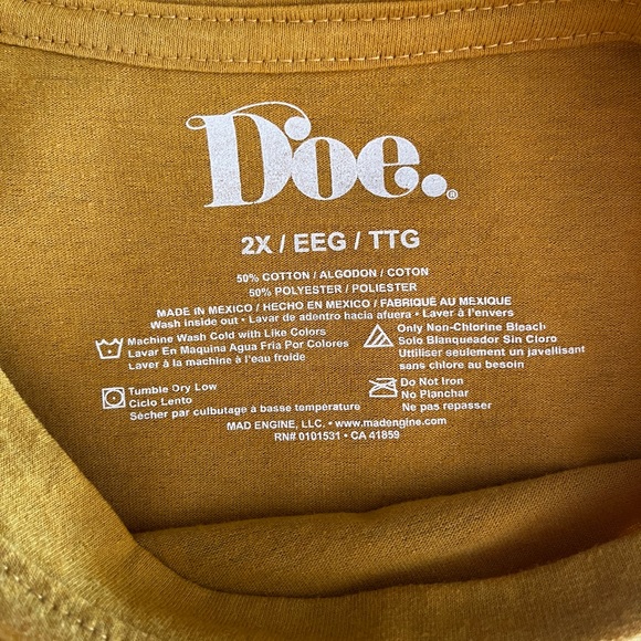 Cactus Succulent Crewneck Tee - Picture 3 of 5